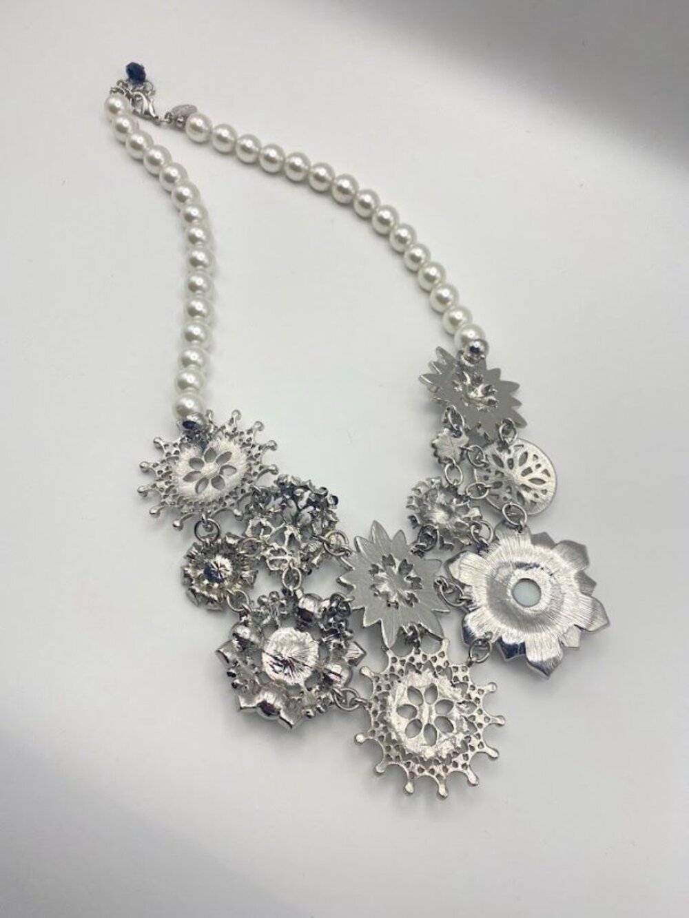 WHBM White House Black Market Pearl Crystal Statement Bib Necklace Silver Black - Picture 5 of 6
